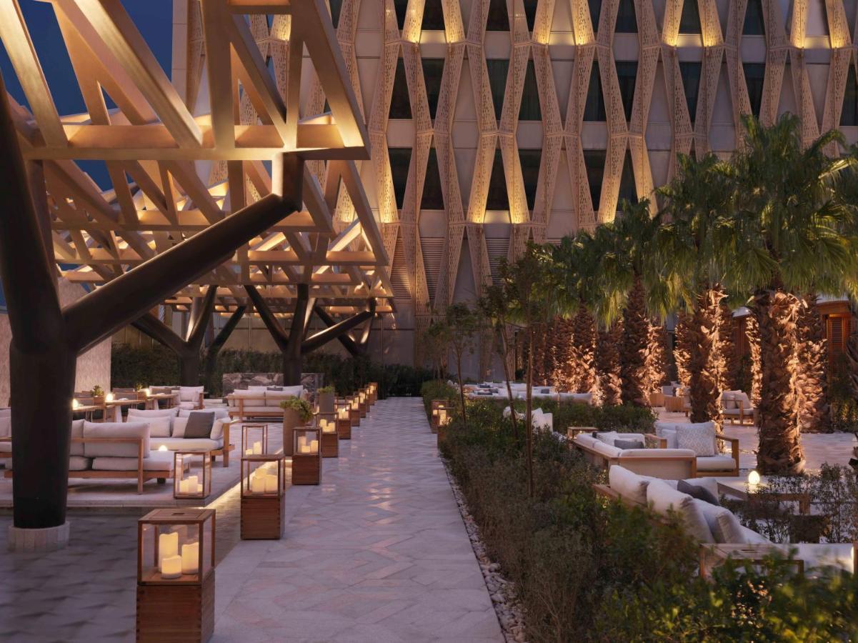 Four Seasons Hotel Kuwait At Burj Alshaya Kuwait City Exterior photo